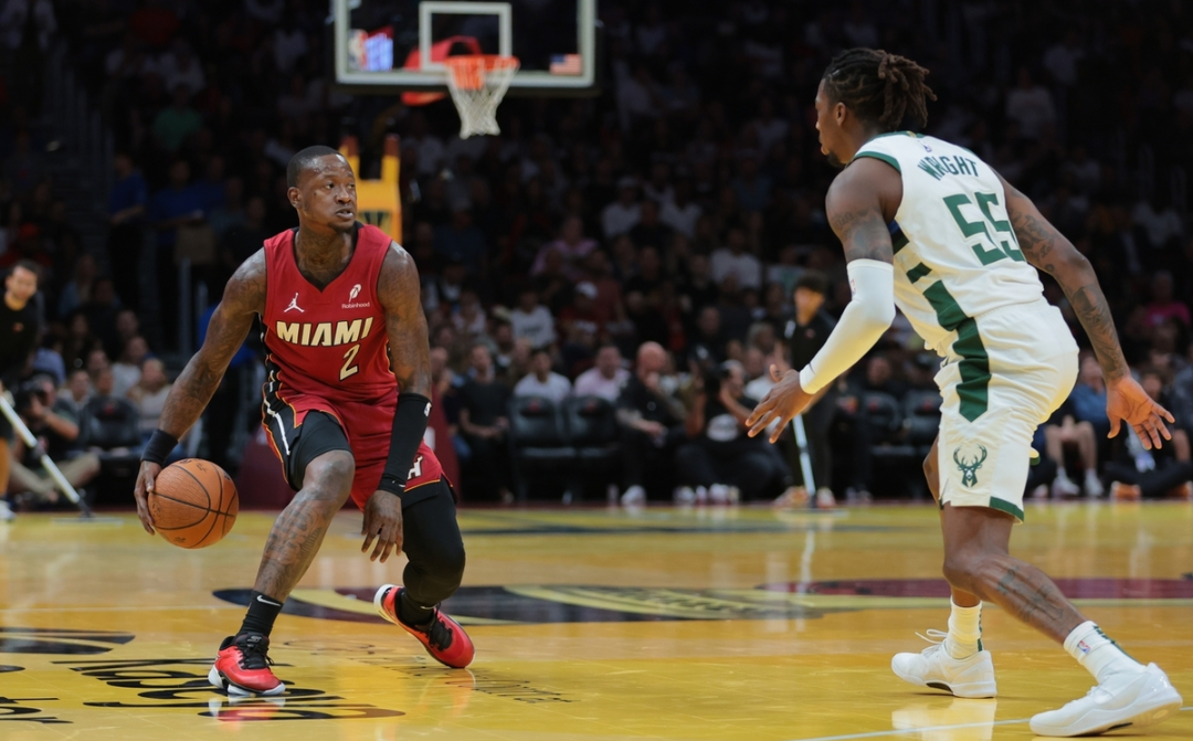 热火翻盘北京队，利拉德关键制胜