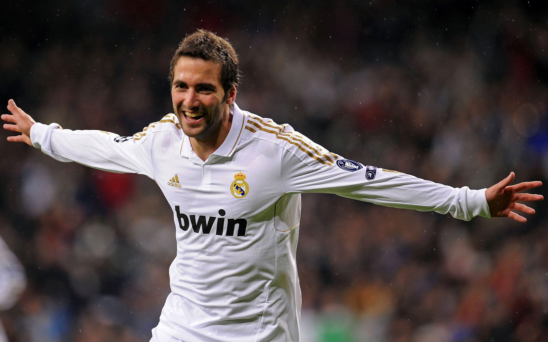 上海队爆冷国王，F1新赛季揭幕战，一场超越赛道的文化逆袭