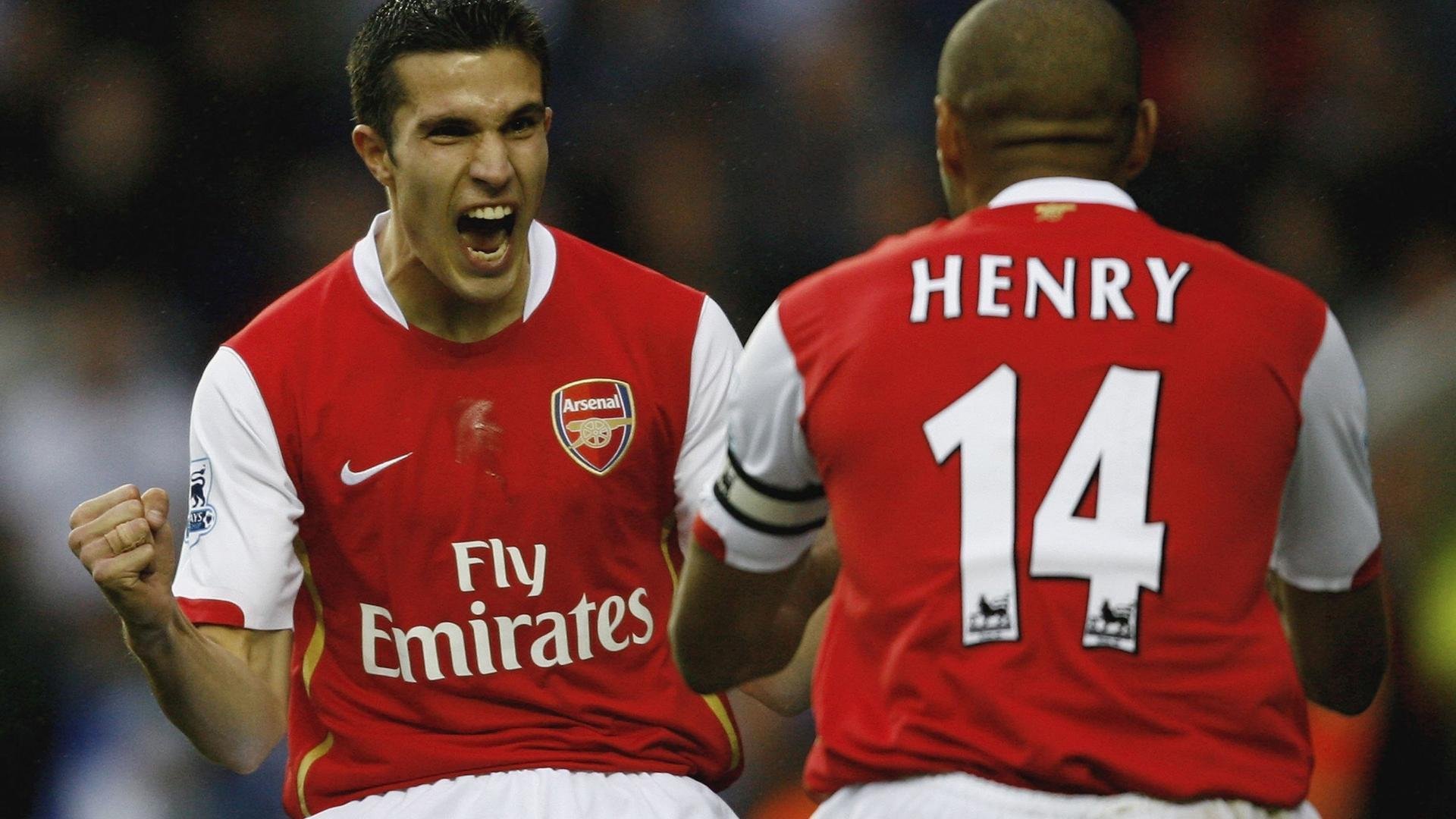 巴萨血拼奥地利，凯恩带动全队节奏，现代足球的战术革命与人格引力